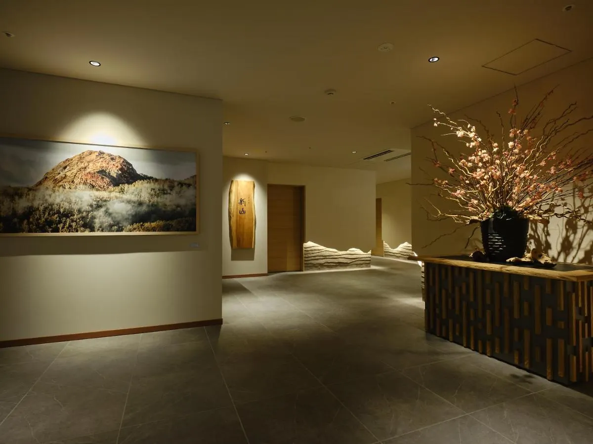 Ryokan Lake Toya Tsuruga Resort Hikarinouta Toyako