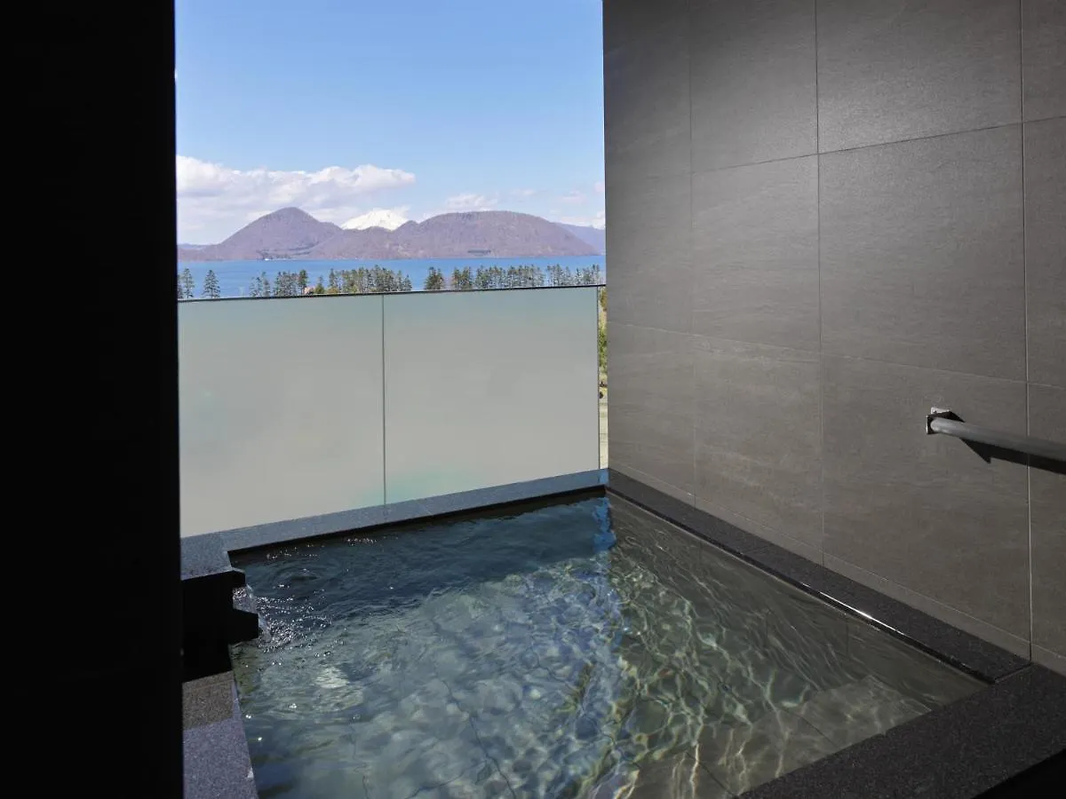Toyako Lake Toya Tsuruga Resort Hikarinouta 5*,  יפן