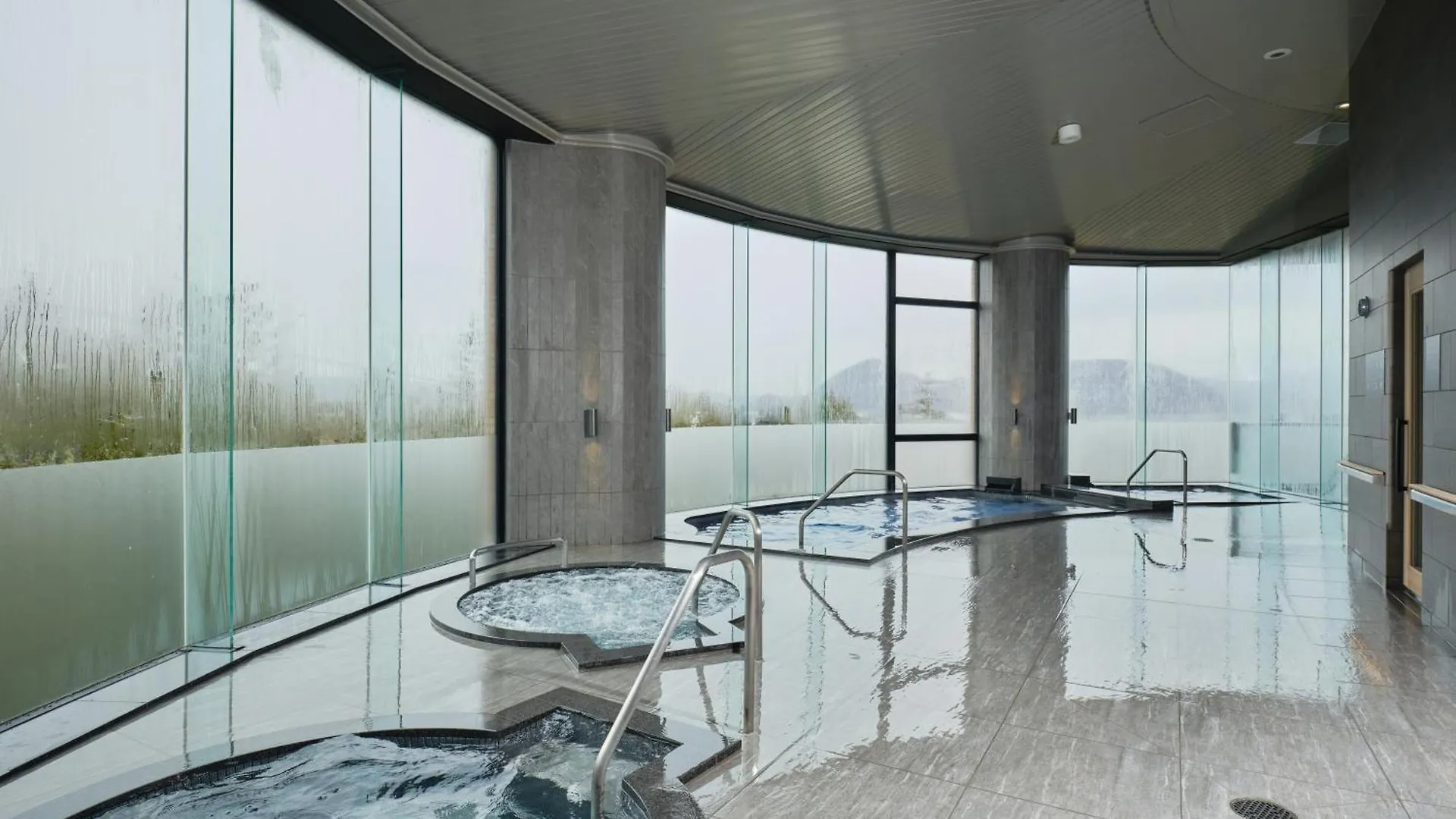 Toyako Lake Toya Tsuruga Resort Hikarinouta ריוקן