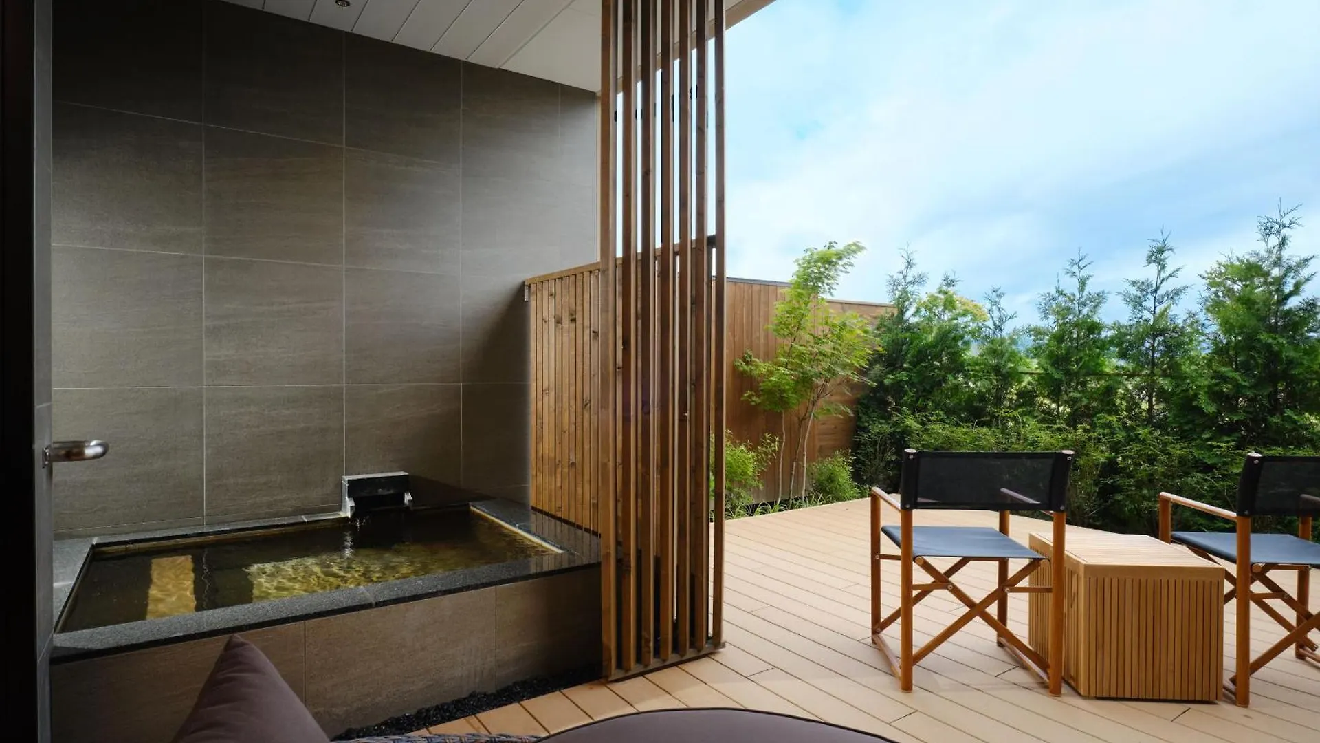 ***** Ryokan Lake Toya Tsuruga Resort Hikarinouta Toyako Japonsko